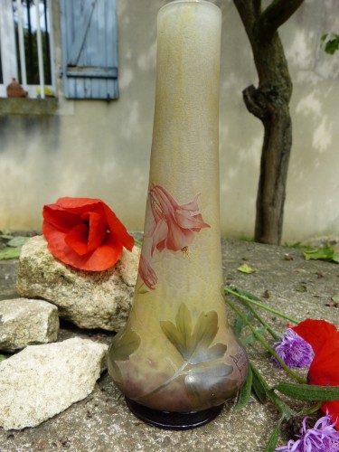 Daum Nancy - Art Nouveau vase with columbines - Art nouveau