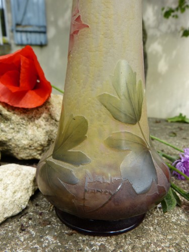 Antiquités - Daum Nancy  - Vase Art nouveau aux ancolies
