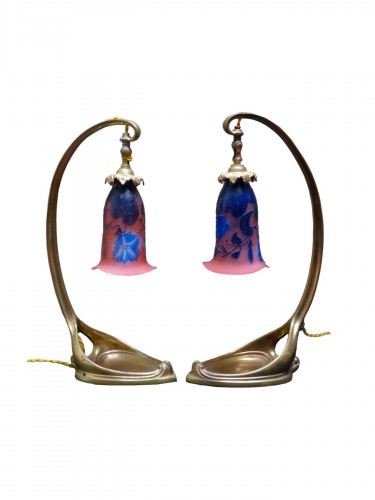 Emile Gallé - Paire de lampes Volubilis bleu Pieds bronze