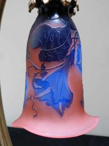 20th century - Emile Gallé - Pair of blue Volubilis lamps Bronze feet