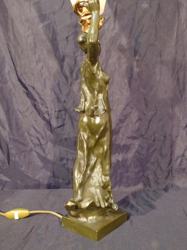 Antiquités - Georges de Kerveguen - Lampe Art Nouveau en bronze