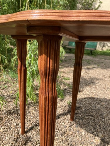 Gallé - Art Nouveau Coffee Table La pie dans le chêne École de Nancy Pedestal table - Art nouveau