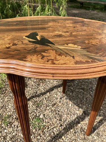 Art nouveau - Gallé - Art Nouveau Coffee Table La pie dans le chêne École de Nancy Pedestal table