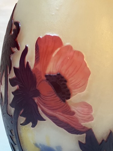 Verrerie, Cristallerie  - Muller frères Luneville, vase art nouveau aux anémones rouges