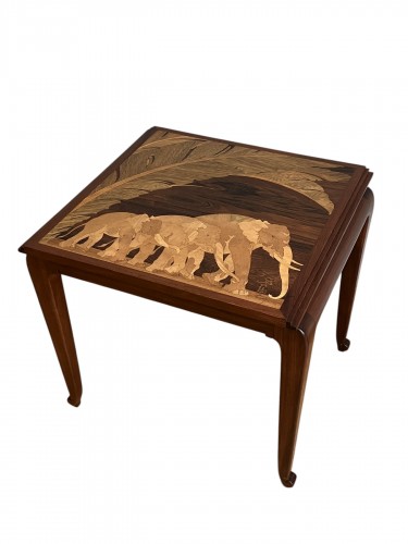 Table basse Gallé aux éléphants passant sous les bananiers