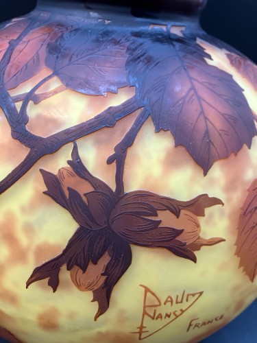 Daum Nancy - Vase boule Art nouveau aux noisetier - Verrerie, Cristallerie Style Art nouveau