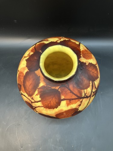 Verrerie, Cristallerie  - Daum Nancy - Vase boule Art nouveau aux noisetier