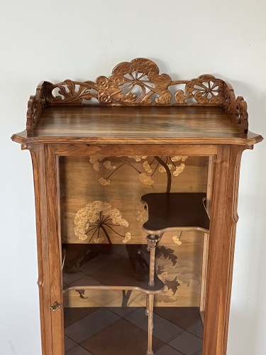 Gallé - Vitrine Art nouveau aux ombelles - Galerie Vaudemont