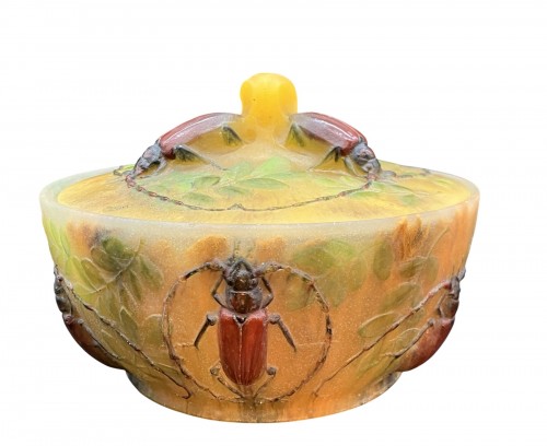 Amalric Walter et Henri Bergé - Bonbonnière art nouveau 'Trois Capricornes du Chêne'