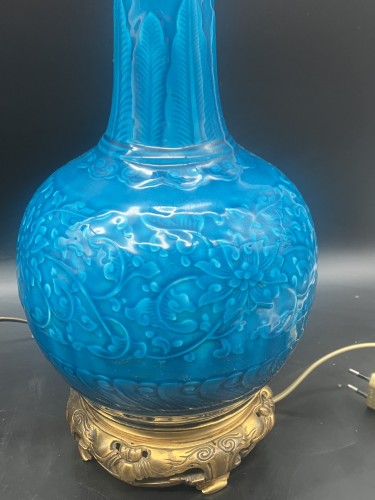 XIXe siècle - Théodore DECK-  Paire de lampes bleues montées bronze doré