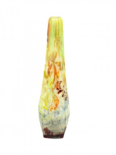 Daum Nancy - Vase en verre gravé et émaillé aux poudres vigne vierge