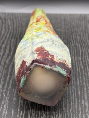 Antiquités - Daum Nancy - Vase en verre gravé et émaillé aux poudres vigne vierge