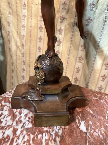 XXe siècle - Ernest Rancoulet (1870-1915), lampe en bronze "retour du printemps"