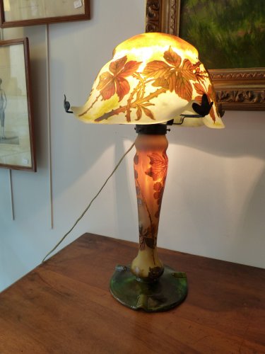 Daum lampe Champignon en verre gravé décor mûres