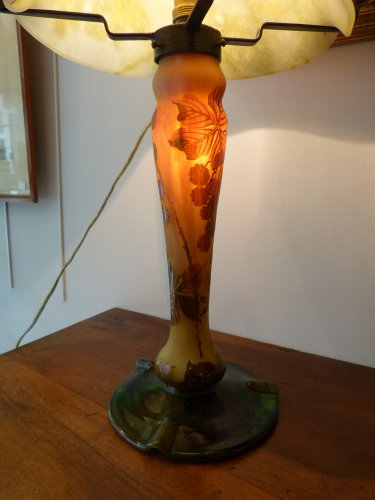 XXe siècle - Daum lampe Champignon en verre gravé décor mûres