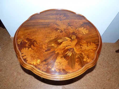 Emile Gallé, table basse Art Nouveau - Le geai des chênes - Mobilier Style Art nouveau