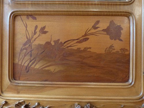 XXe siècle - Louis Majorelle Vitrine au Chévrefeuille