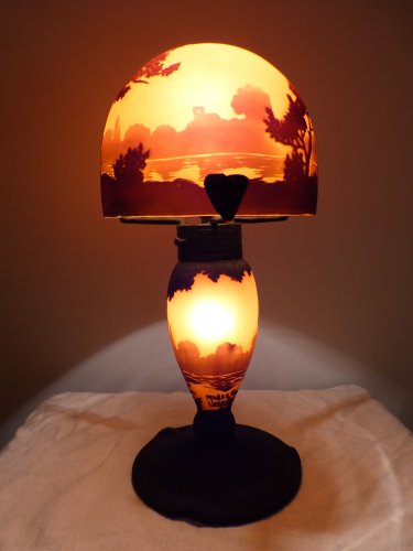 Luminaires Lampe - Muller Frères Lunéville, Lampe Champignon en verre gravé décor paysage