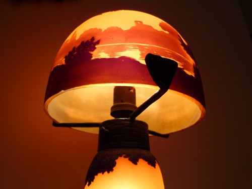Art nouveau - Muller Frères Lunéville, Lampe Champignon en verre gravé décor paysage