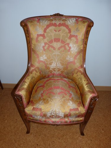 Sièges Fauteuil & Bergère - Louis Majorelle - Bergère en noyer motif Chèvrefeuille