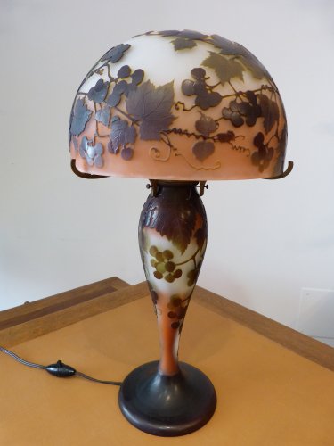 Antiquités - Emile Gallé lampe champignon verre Multicouche à décor de vigne