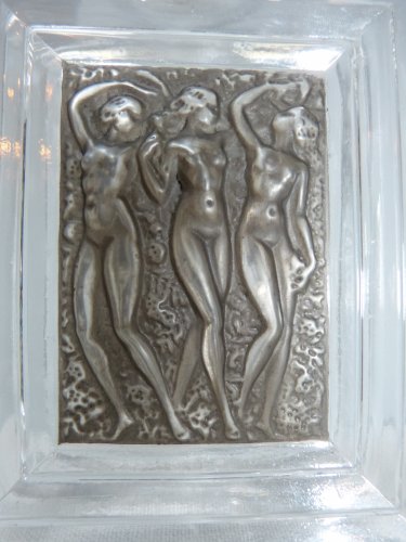 XXe siècle - René Lalique flacon en cristal décor Duncan en relief patiné