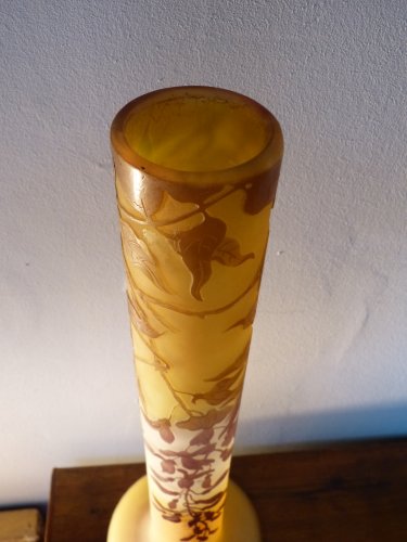 Emile Gallé - large vase Art Nouveau pattern of Glycine - Art nouveau