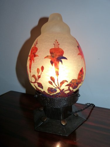 Le Verre Français - Lampe veilleuse en verre gravé décor fushia - Galerie Vaudemont