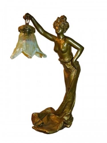 Emmanuel Villanis (1858-1914) - Lampe Art nouveau en bronze