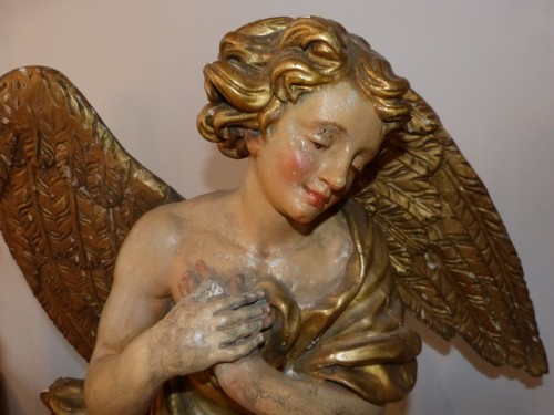 XVIIIe siècle - Importante paire d'anges en bois sculpté Epoque XVIIIe siècle