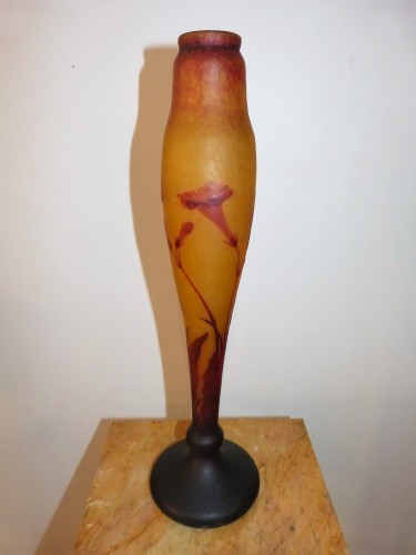 Daum Nancy, grand vase décor Fleurs de Tabac - Verrerie, Cristallerie Style Art nouveau