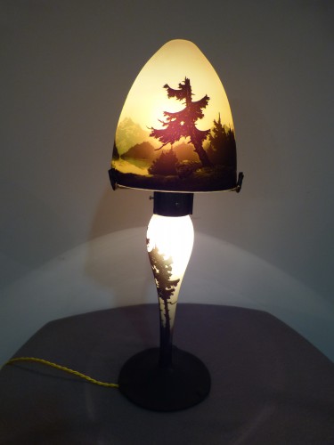XXe siècle - Müller Frères Luneville Lampe champignon Art nouveau au paysage vosgien