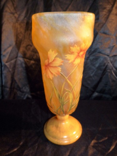Verrerie, Cristallerie  - Daum Nancy - Grand vase Gravé et émaillé au décor de Coréopsis