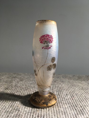 Daum Nancy - Vase gravé et émaillé aux Trèfle - Verrerie, Cristallerie Style Art nouveau