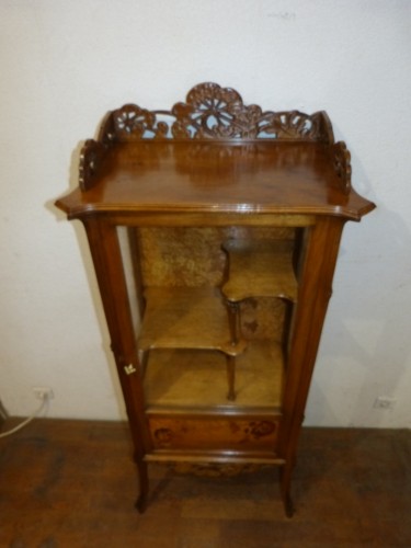 Art nouveau - Emile Gallé - Vitrine aux ombelles en noyer