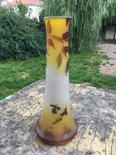 Emile Gallé - Large vase wisteria with elephant foot - Art nouveau