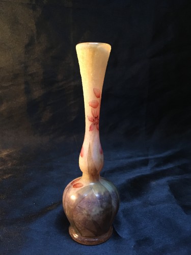 Verrerie, Cristallerie  - Daum -  Vase émaillé art nouveau Gravé Décor de fleurs