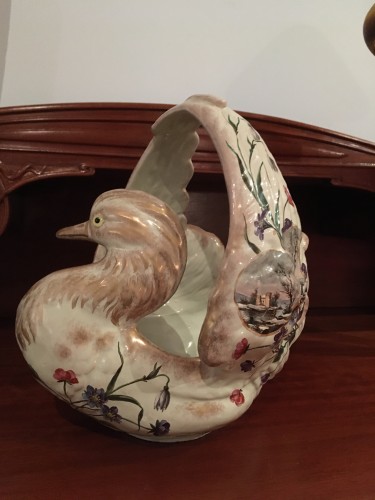 Céramiques, Porcelaines  - Emile Gallé, important cygne en faïence art nouveau