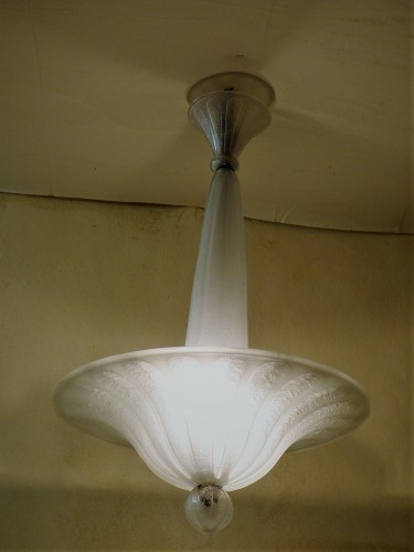 Daum Nancy, art deco chandelier in engraved and frosted glass - Lighting Style Art Déco