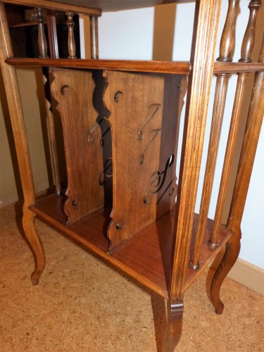 Art nouveau - Emile Gallé - Casier à partitions décor de rossignol dans un cerisier