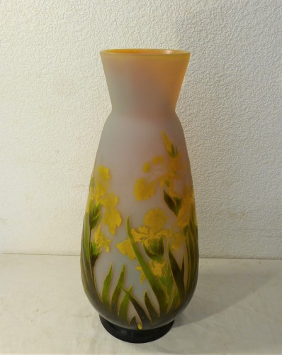 Art nouveau - Emile Gallé  - Très grand vase Art nouveau aux Iris