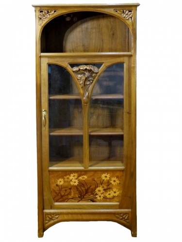 Camille Gauthier Vitrine art nouveau aux Asters et Ombelles