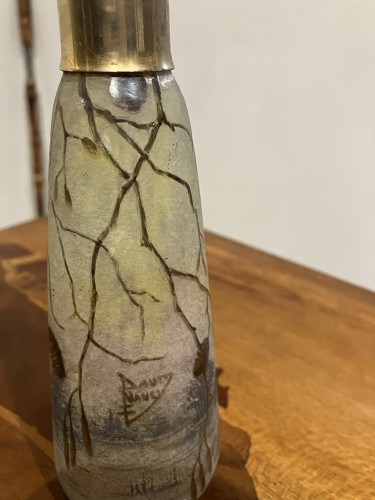 20th century - Daum Nancy - Perfume bottle with Aulne decoration