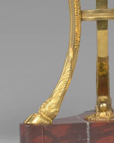 Luminaires Lampe - Paire de cassolettes en athéniennes montées en lampes, fin XVIIIe s