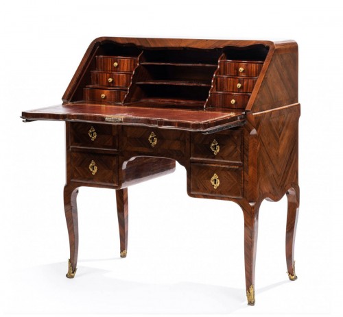 Bureau de pente à caissons estampillé Migeon, époque Louis XV