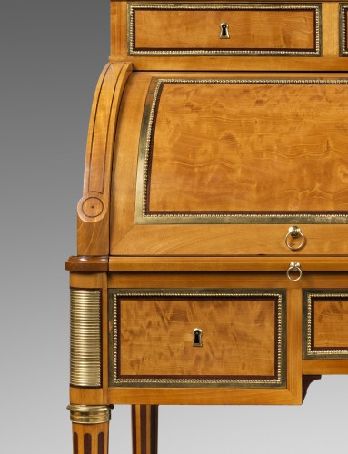 18th century - Louis XVI cylinder desk