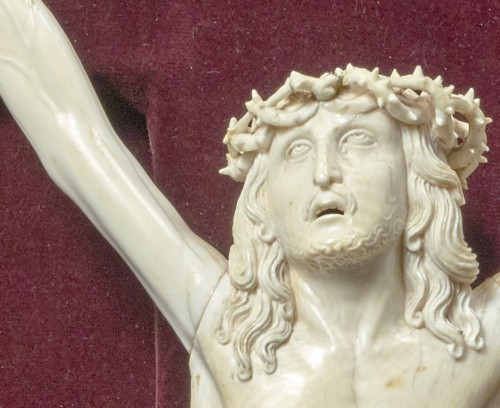 Christ en ivoire, XVIIe siècle - Art sacré, objets religieux Style 