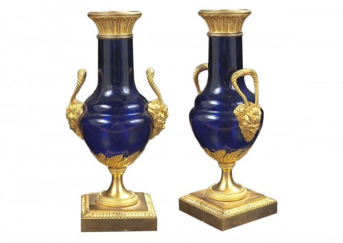 Paire de vases d'époque Louis XVI