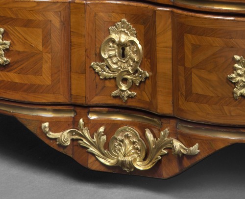 18th century - A Regence commode Stamped FG for François Garnier