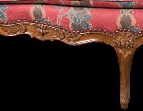 Canapé corbeille Louis XV estampillé de FRC. Reuze et JME - Sièges Style Louis XV